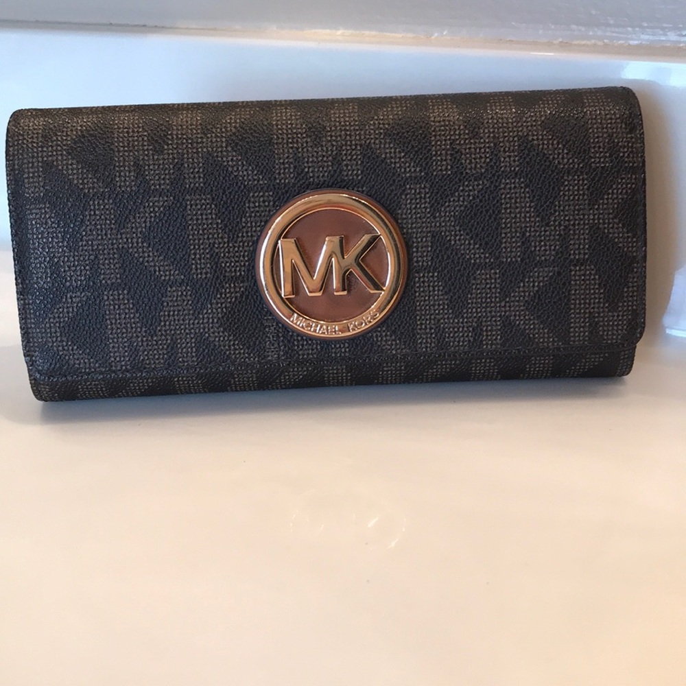 Jet set Michael Kors wallet